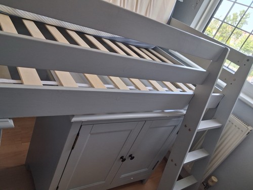 Wooden single kids sleeper
