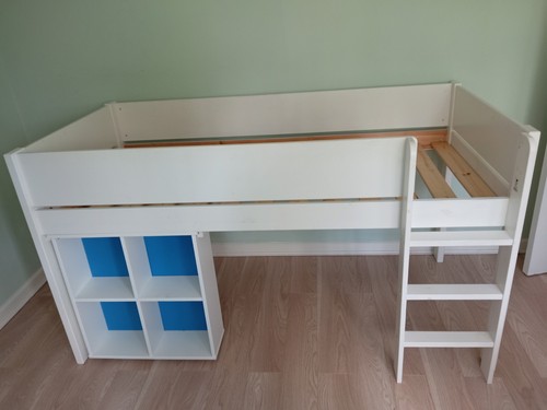 White cabin bed - , with
